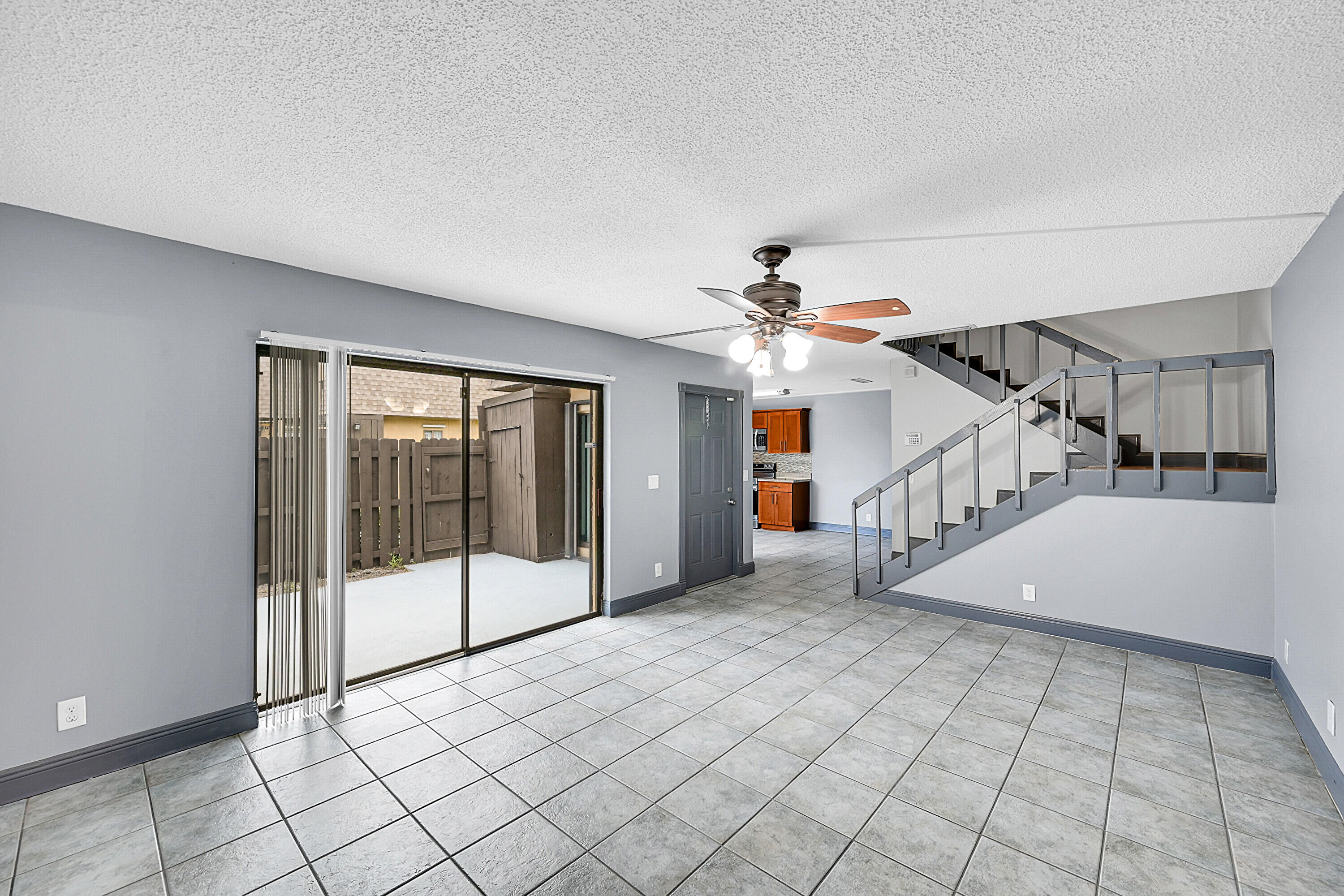 1204 Waterview Circle Palm Springs, FL 33461 - Photo 5 of 25 1204 9