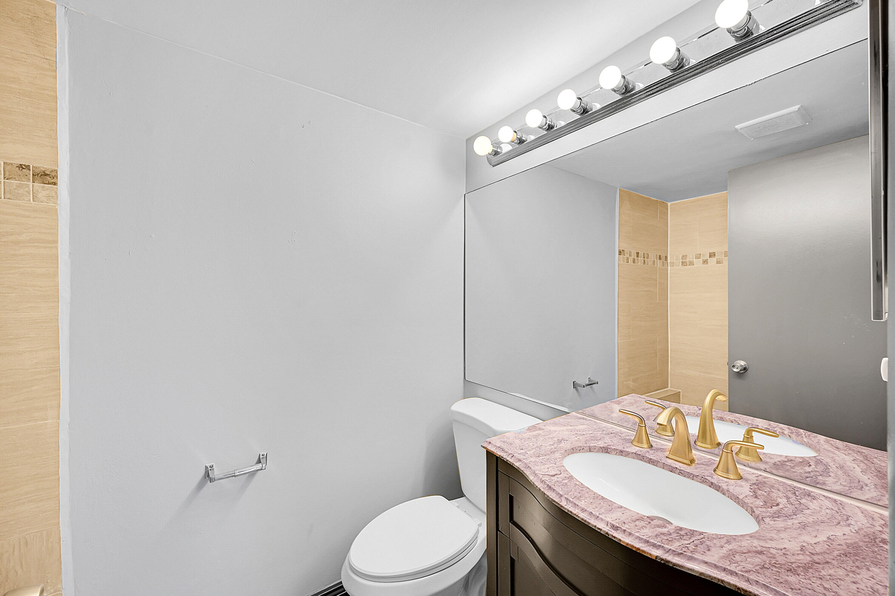 1204 Waterview Circle Palm Springs, FL 33461 - Photo 9 of 25 1204 14