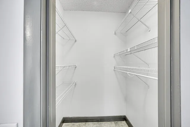 $2,475 | 1204 Waterview Circle, Palm Springs, FL 33461