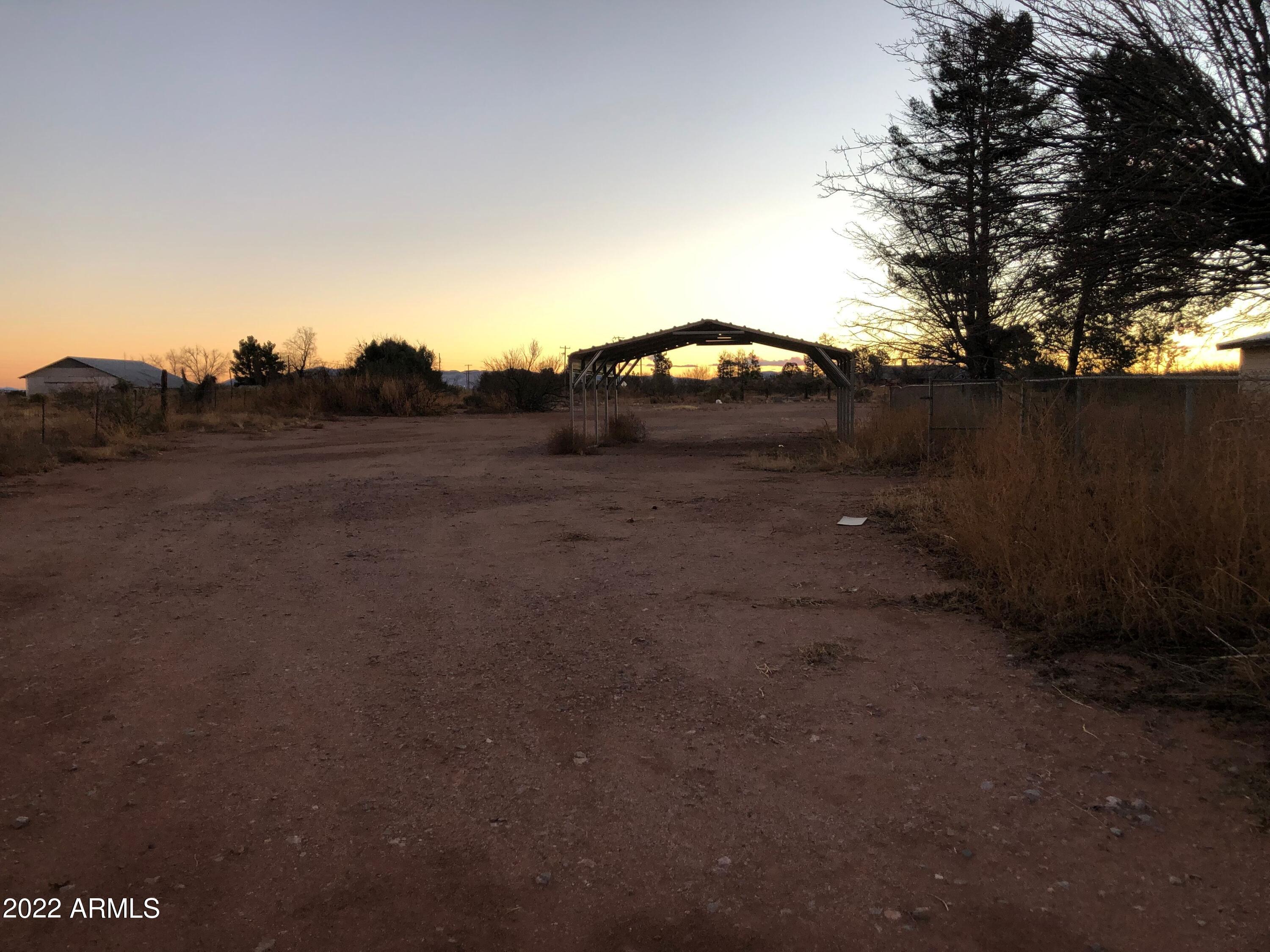 4073 North Plantation Road Douglas, AZ 85607 - Photo 11 of 19 Southside Views