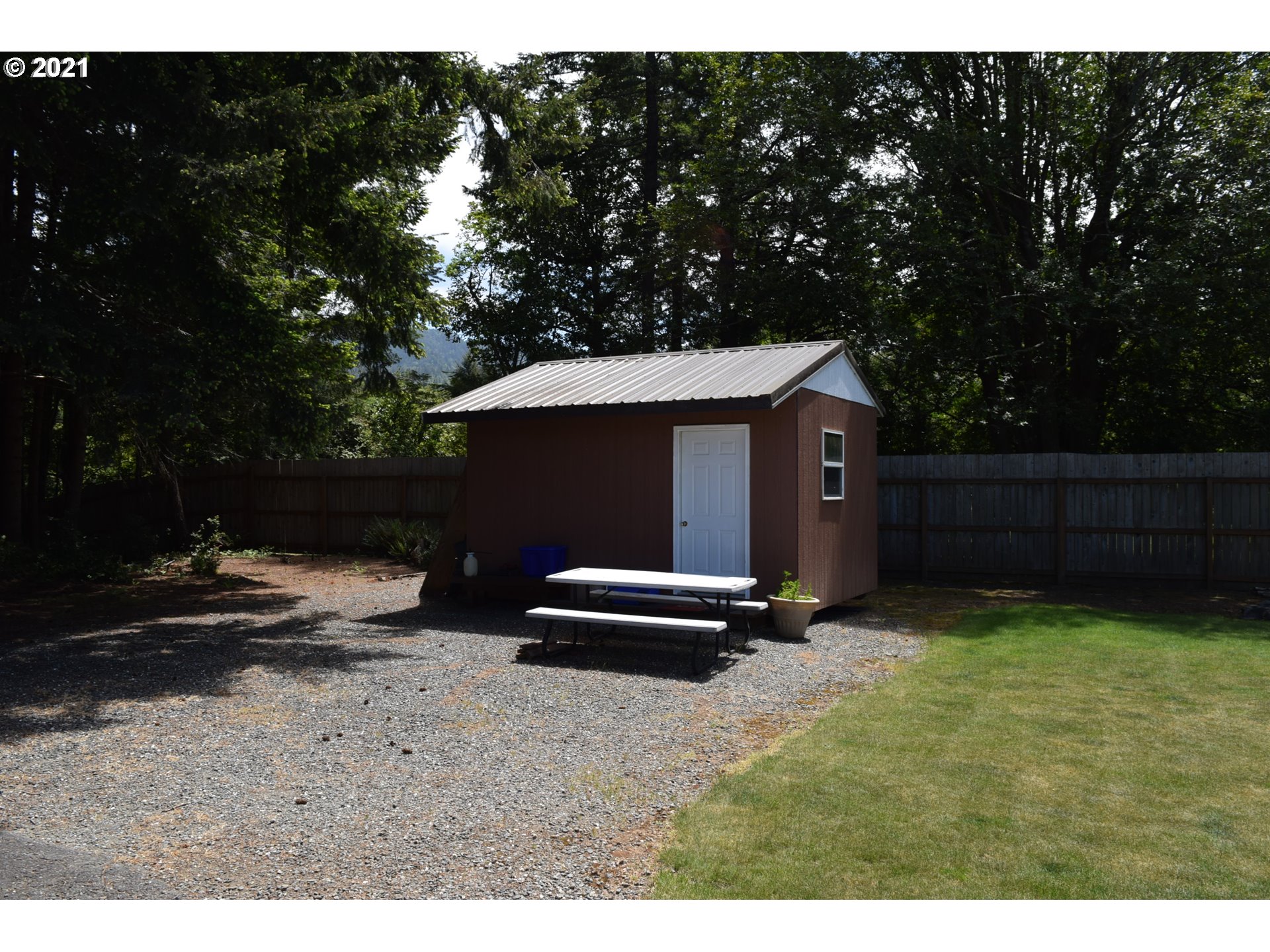 95696 Walnut Way Gold Beach, OR 97444 - Photo 11 of 32 Gallery Image 11