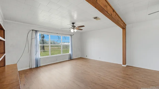 $241,500 | 37 Dairy, Pleasanton, TX 78064