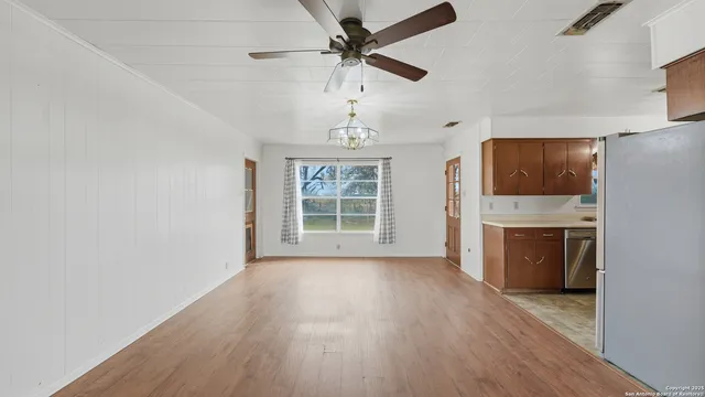 $241,500 | 37 Dairy, Pleasanton, TX 78064