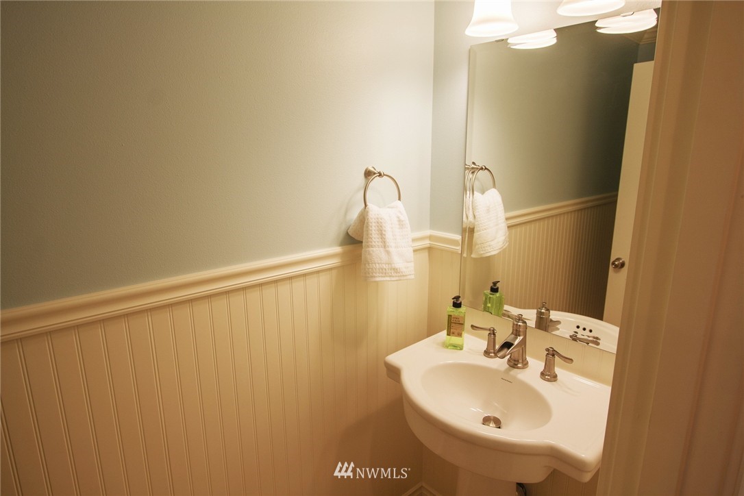 6018 Northeast 2nd Court Renton, WA 98059 - Photo 22 of 22 Gallery Image 22