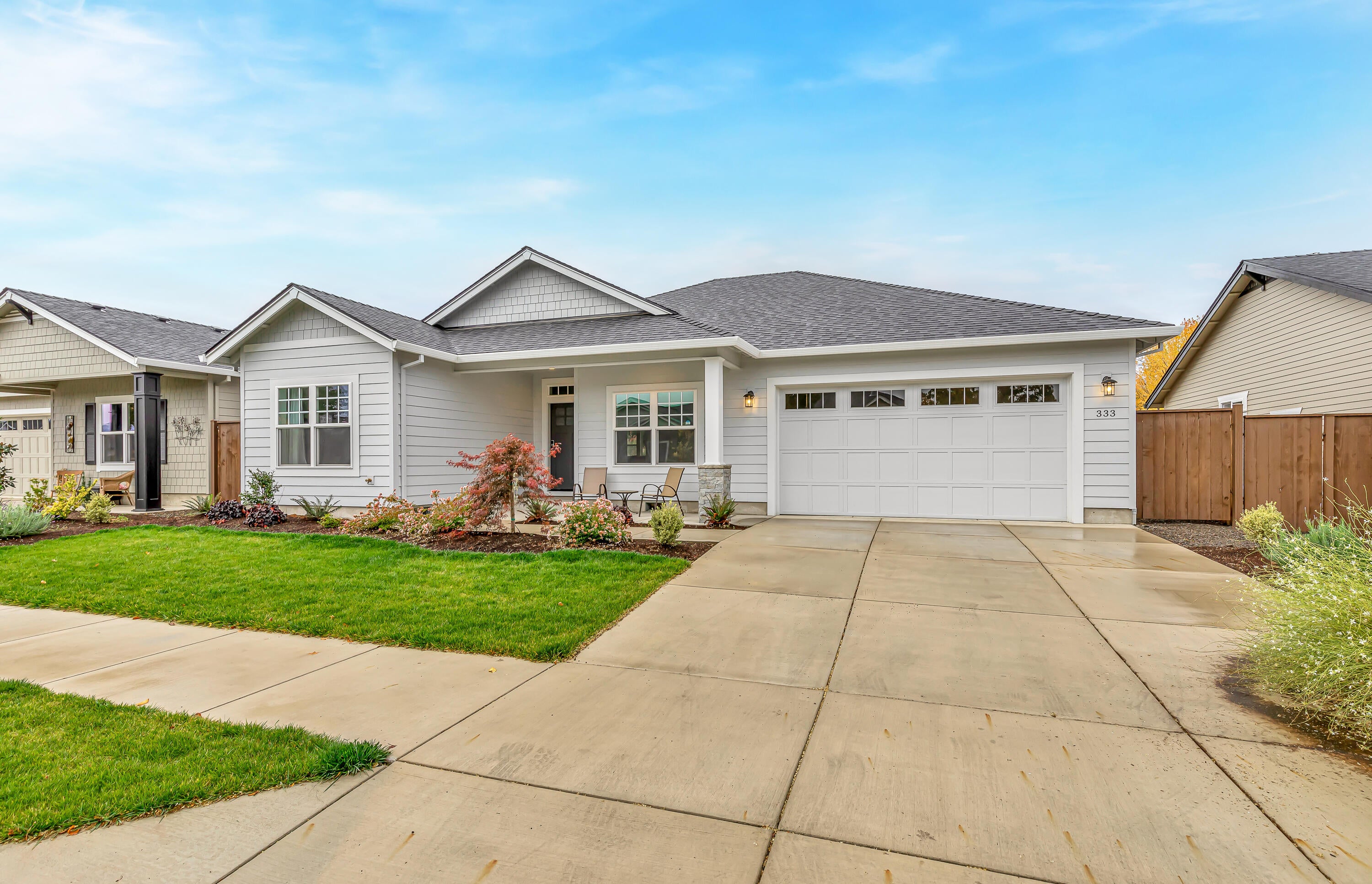 333 Cheney Loop Central Point, OR 97502 - Photo 32 of 34 9R9A5324
