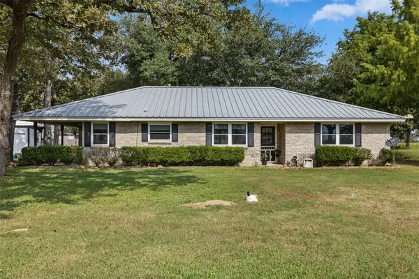 $289,900 | 13477 Fm 977 Street West, Marquez, TX 77865