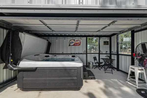 $289,900 | 13477 Fm 977 Street West, Marquez, TX 77865