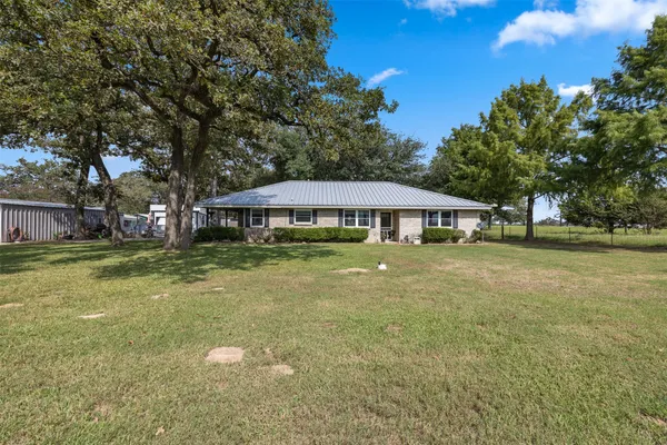 $289,900 | 13477 Fm 977 Street West, Marquez, TX 77865