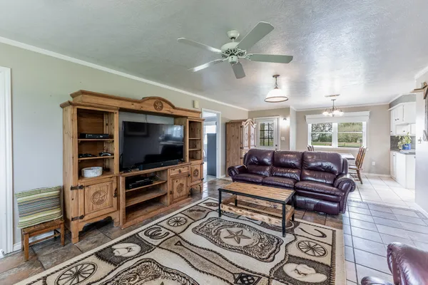 $289,900 | 13477 Fm 977 Street West, Marquez, TX 77865