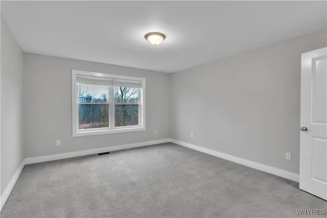 $299,900 | 4298 Tisbury Lane, Hamburg, NY 14075