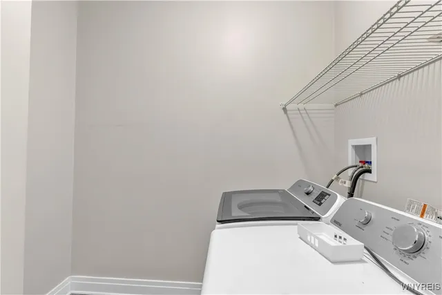 $299,900 | 4298 Tisbury Lane, Hamburg, NY 14075