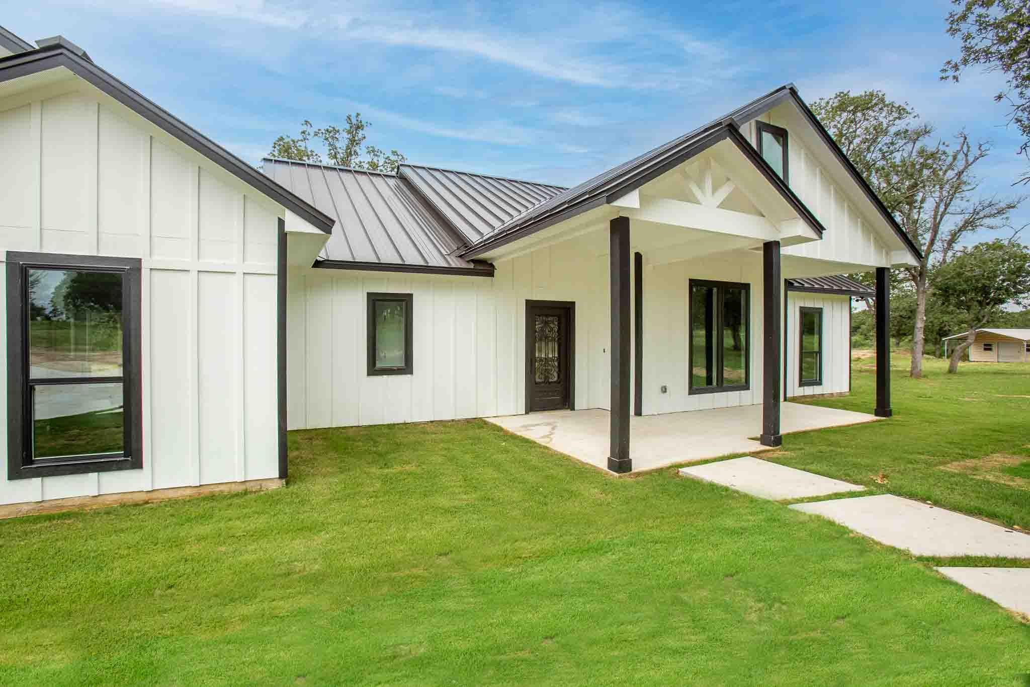 337 Smitty Lane Lockhart, TX 78644 - Photo 4 of 40