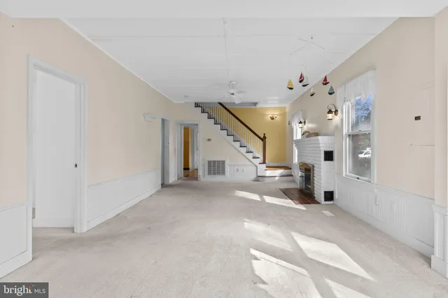 $375,000 | 6008 Allwine Avenue, Deale, MD 20751