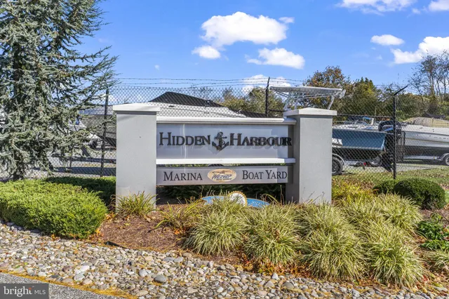 $375,000 | 6008 Allwine Avenue, Deale, MD 20751