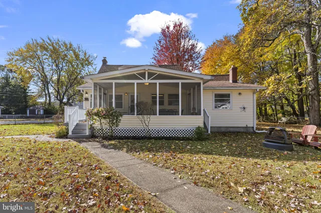 $375,000 | 6008 Allwine Avenue, Deale, MD 20751