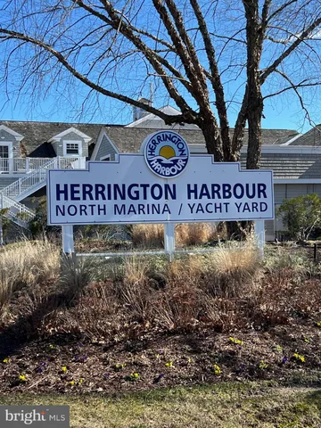 $375,000 | 6008 Allwine Avenue, Deale, MD 20751