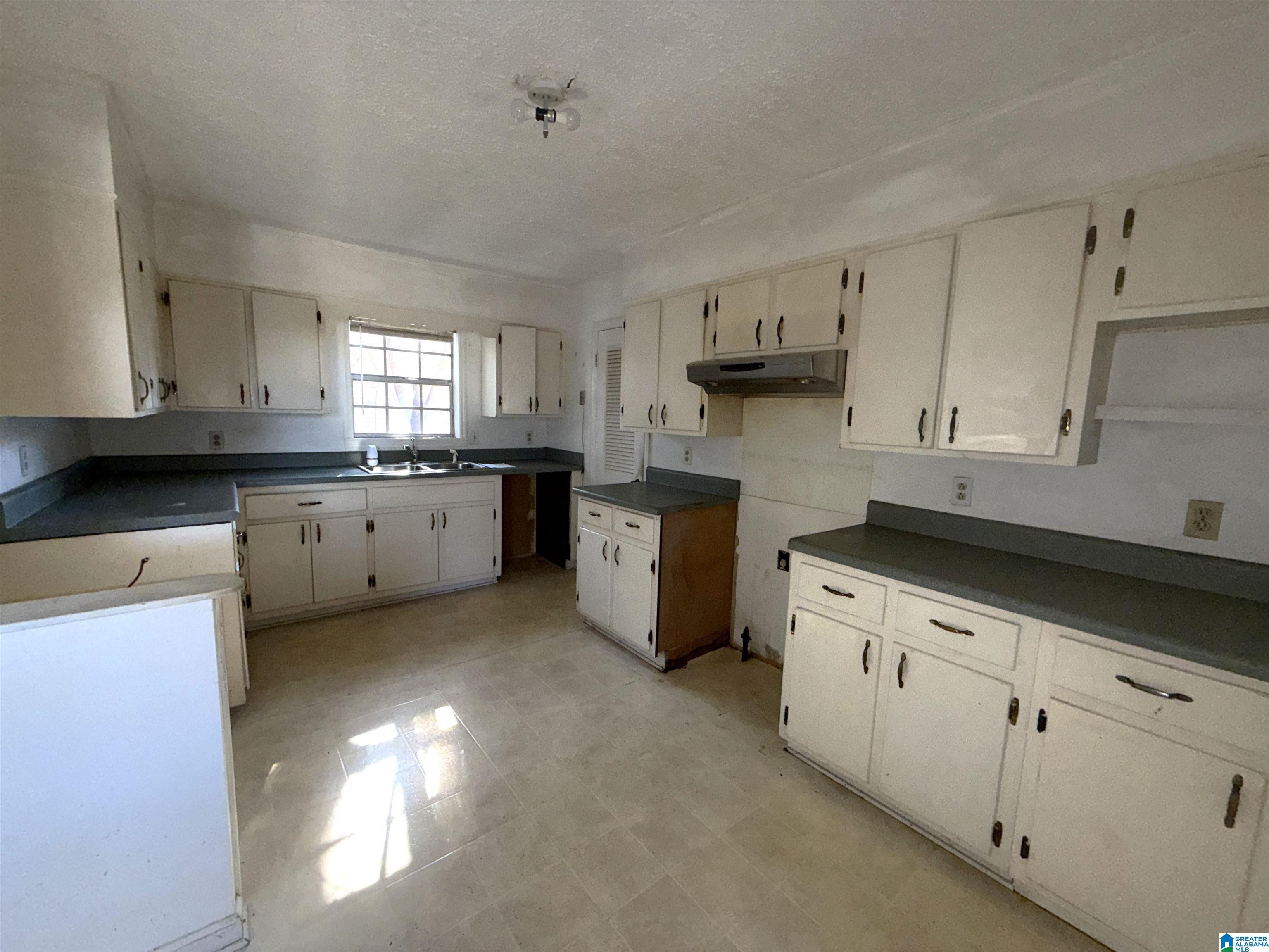 153 24th Street Bessemer, AL 35023 - Photo 5 of 15