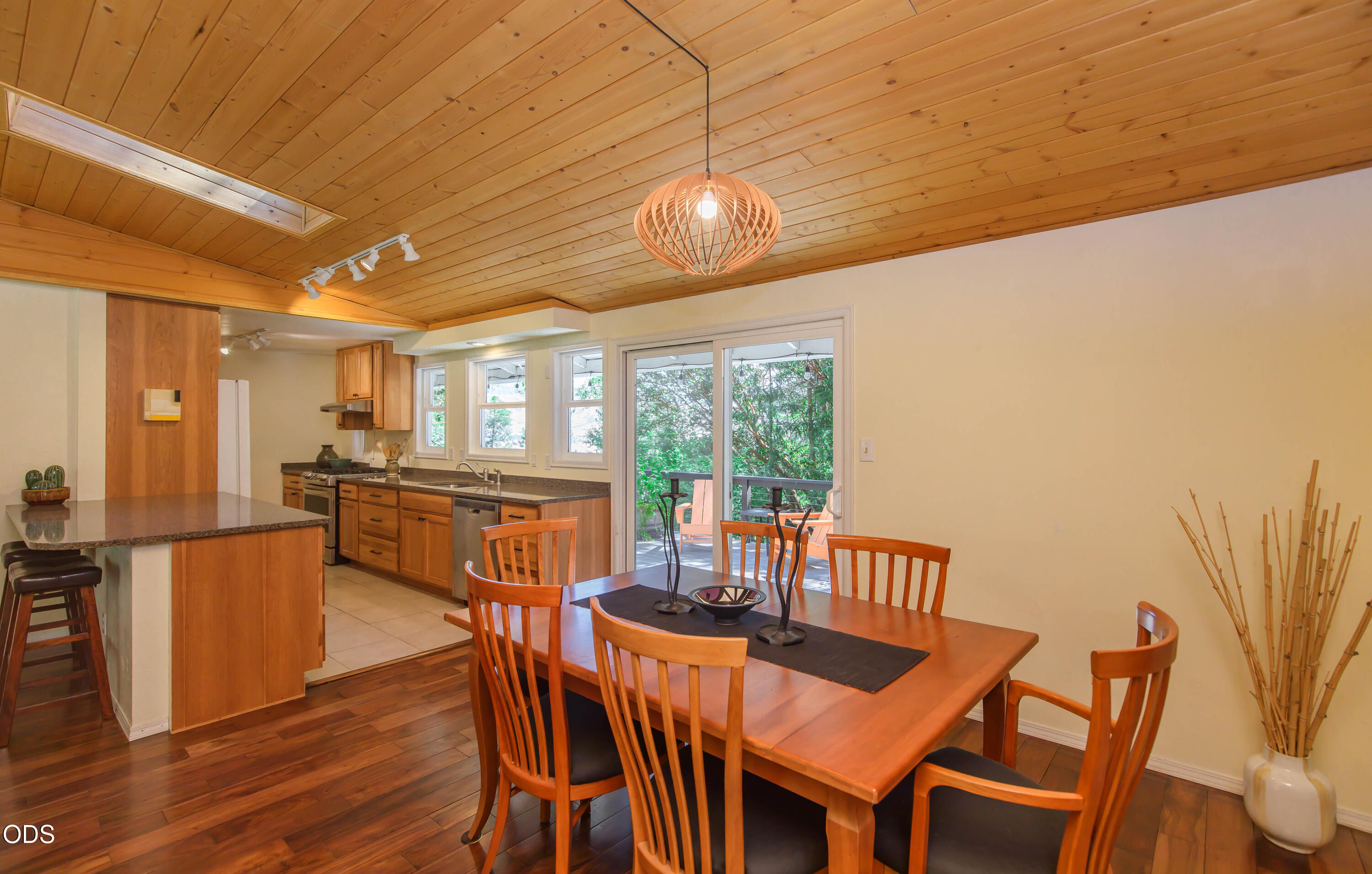 886 Palmer Road Ashland, OR 97520 - Photo 10 of 27