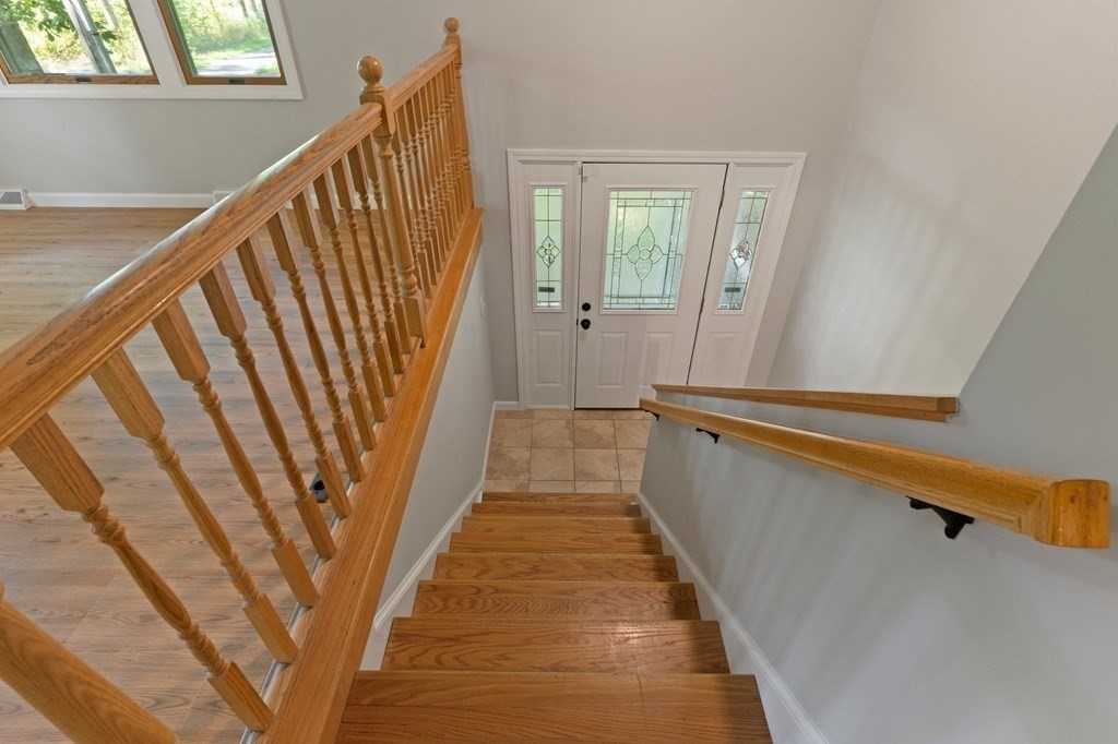 768 Burts Pit Road Northampton, MA 01062 - Photo 6 of 41