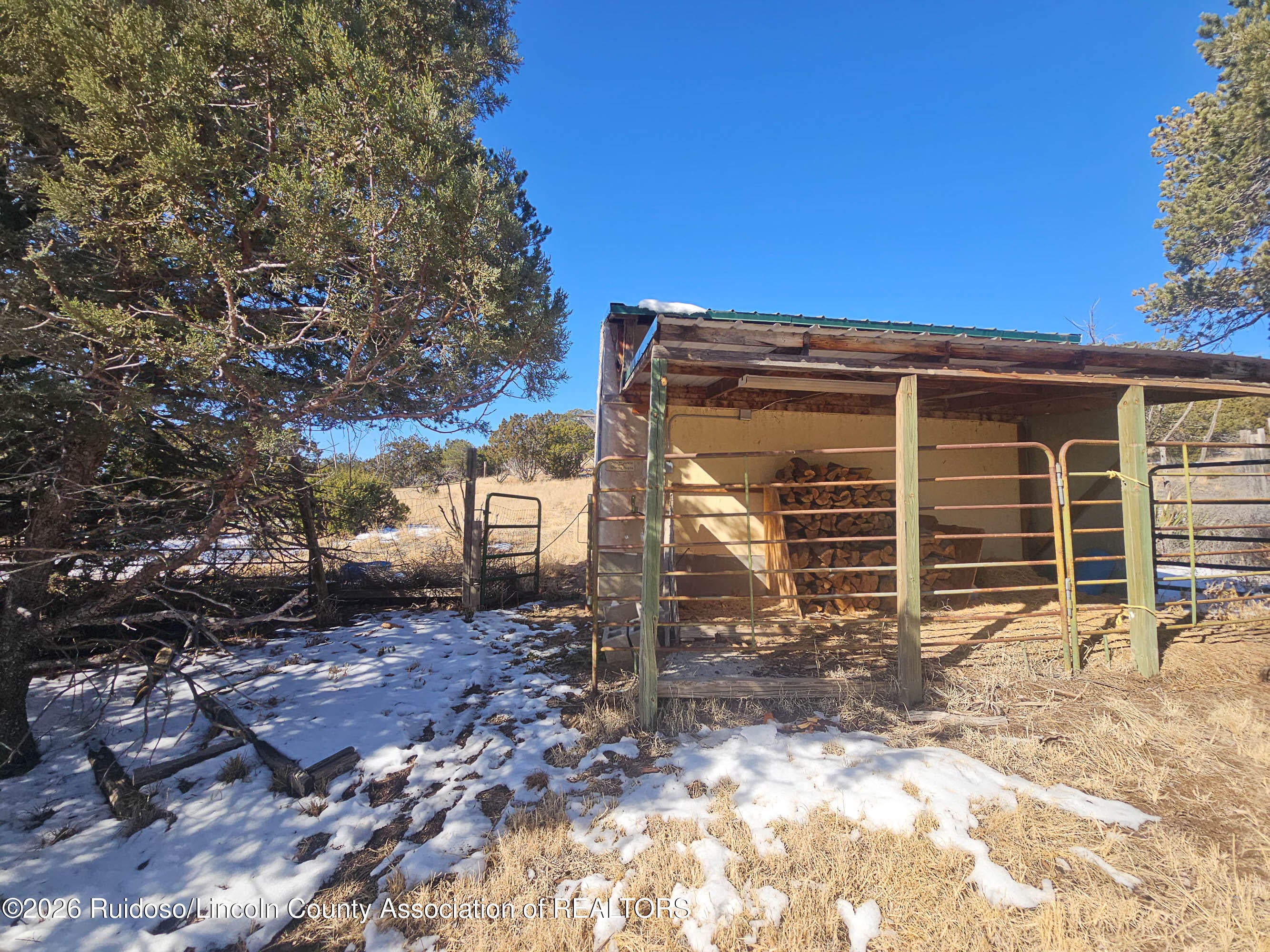 160 Main Road Capitan, NM 88316 - Photo 9 of 11 Gallery Image 9