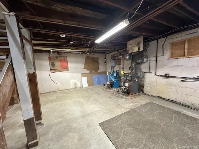 $1,800 | 44 Church Street, Unit 1, Marlboro, NY 12542