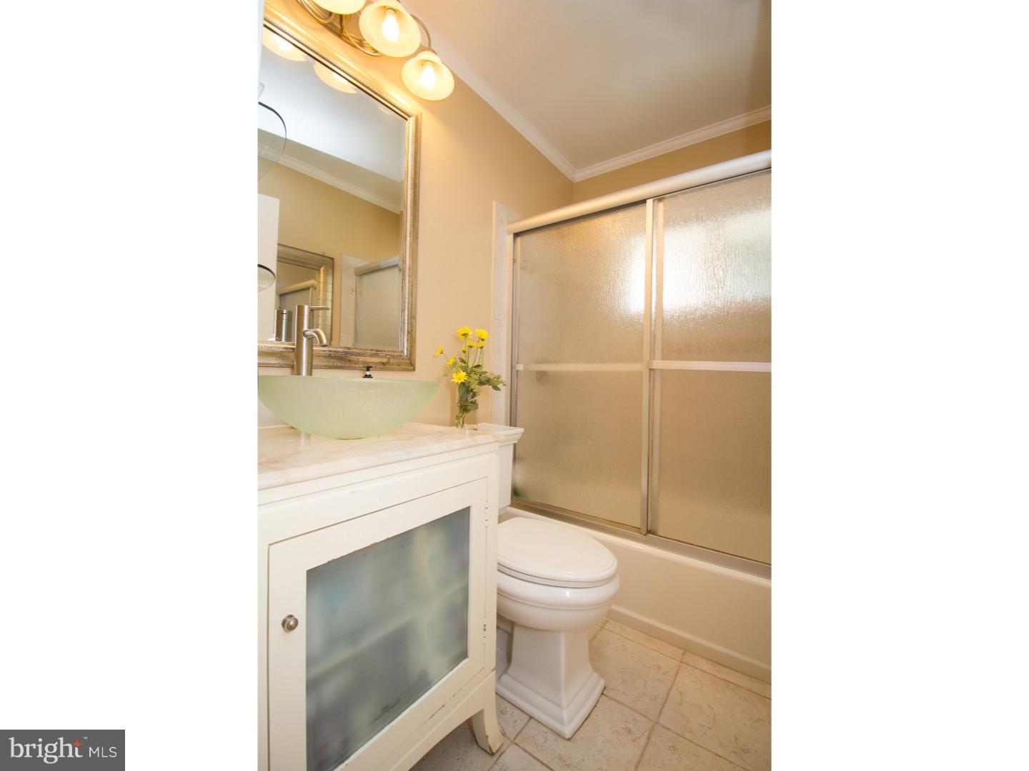 44 Conifer Road Levittown, PA 19057 - Photo 13 of 20