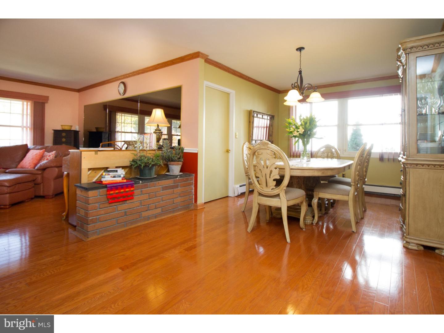 44 Conifer Road Levittown, PA 19057 - Photo 6 of 20