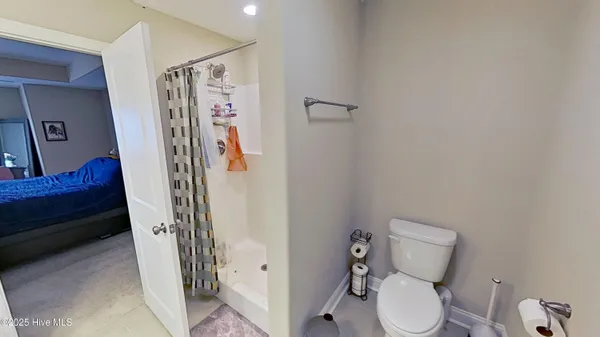 $2,050 | 551 Misty Pond Drive, Hubert, NC 28539