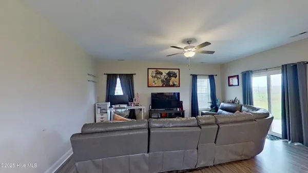 $2,050 | 551 Misty Pond Drive, Hubert, NC 28539