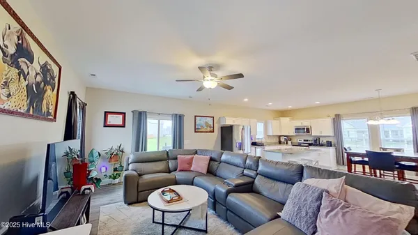 $2,050 | 551 Misty Pond Drive, Hubert, NC 28539