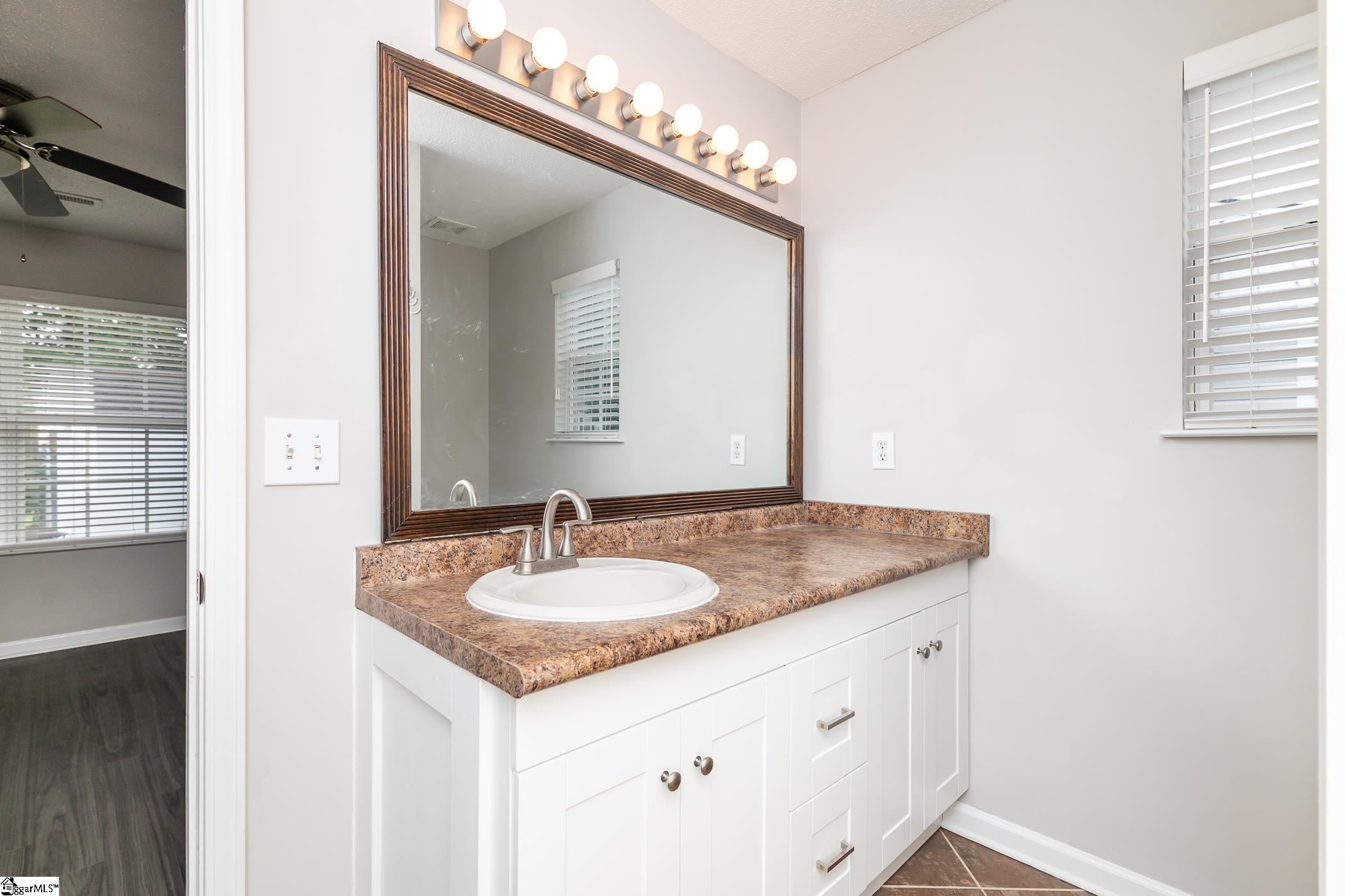 28 Reedy River Way Greenville, SC 29605 - Photo 16 of 36 Gallery Image 16
