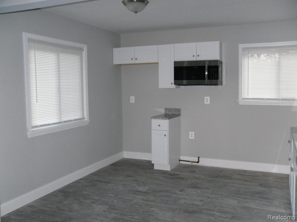 26754 Beverly Road Taylor, MI 48180 - Photo 6 of 12