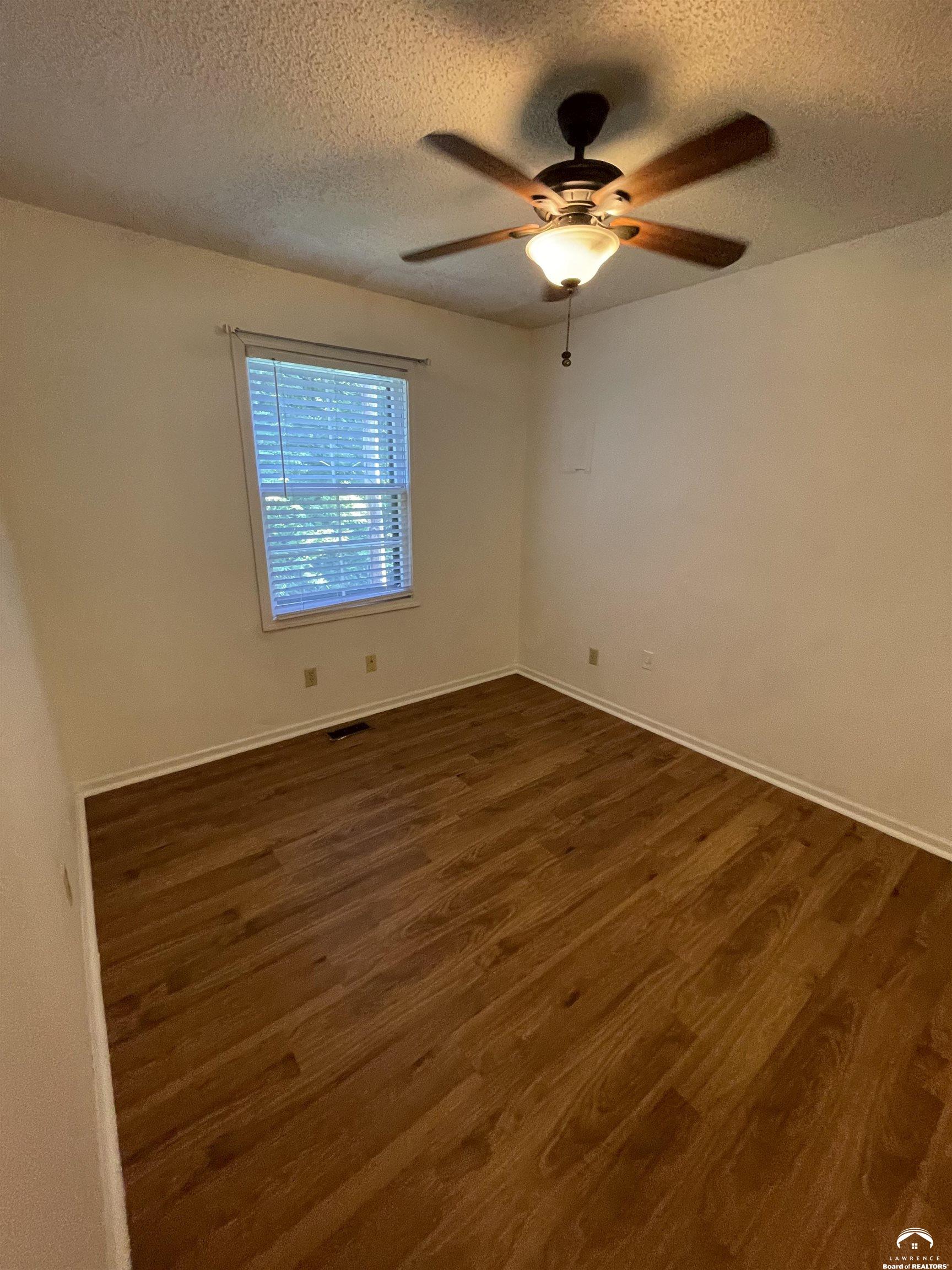 1916 West 3rd Street Lawrence, KS 66044 - Photo 7 of 9