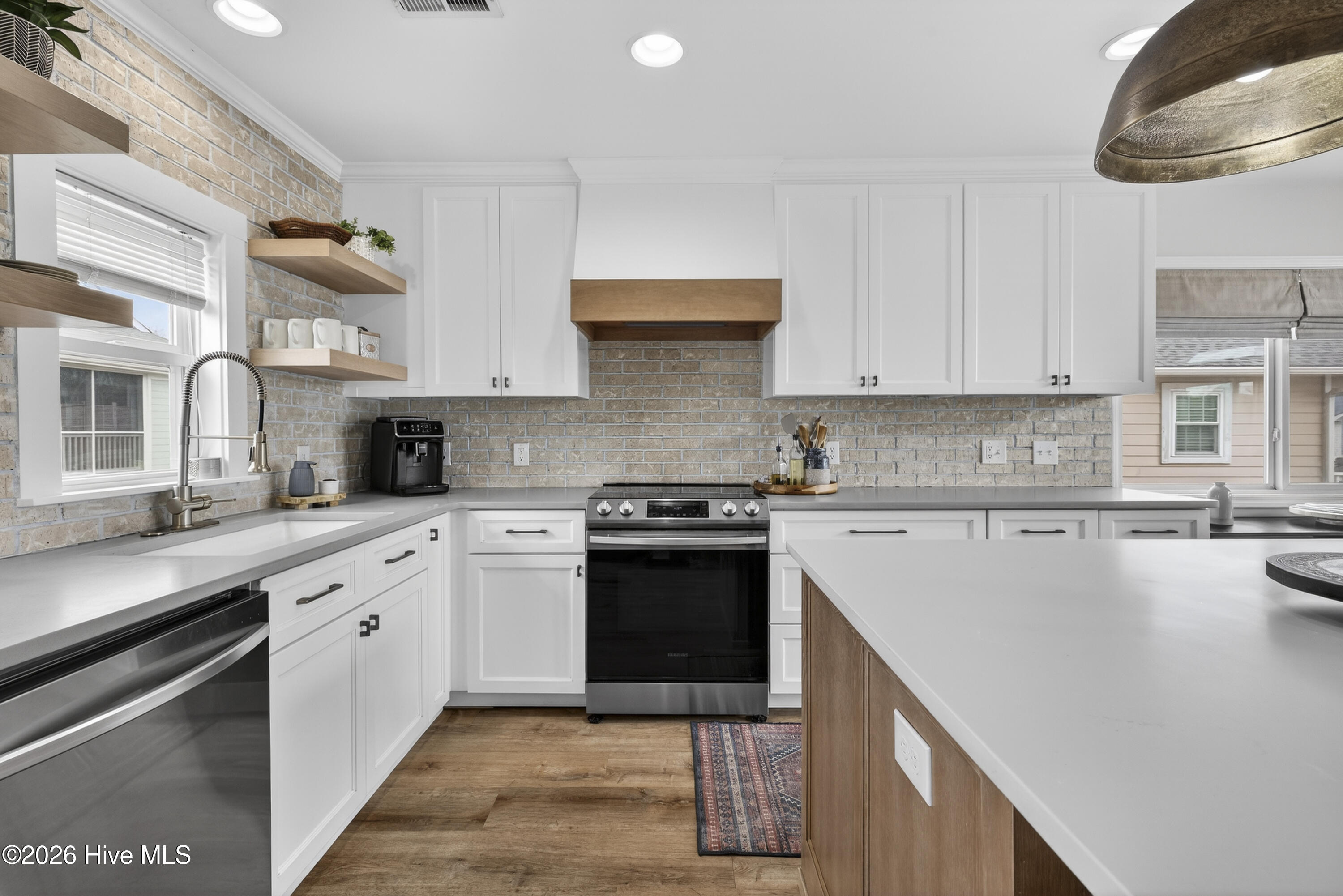 929 Riptide Lane Carolina Beach, NC 28428 - Photo 6 of 55 929RiptideLane-36