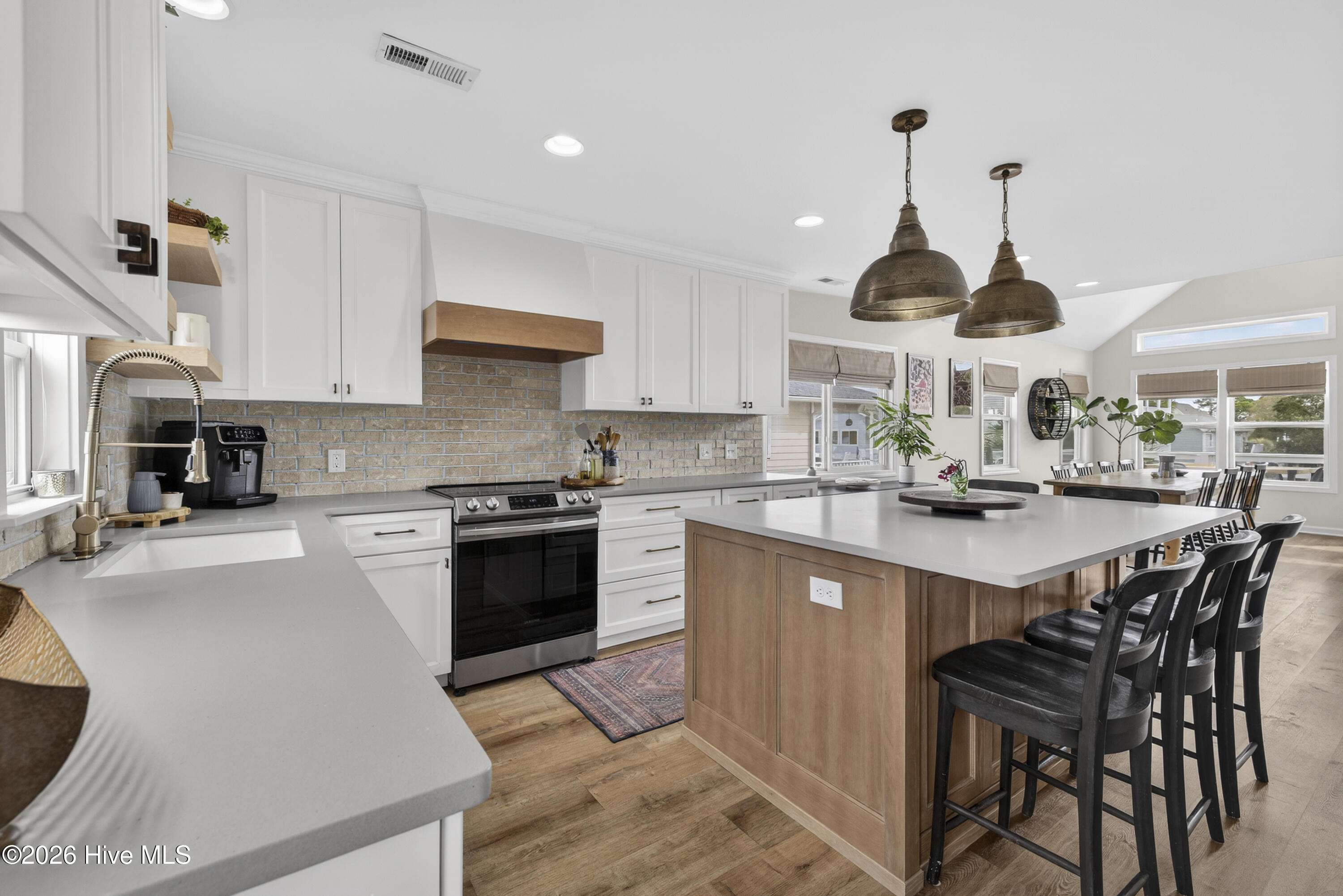 929 Riptide Lane Carolina Beach, NC 28428 - Photo 8 of 55 929RiptideLane-37