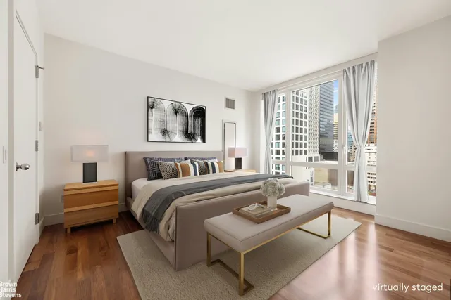 $1,795,000 | 250 East 53rd Street, Unit 1502 | Midtown East