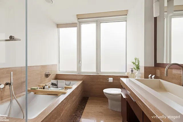 $1,795,000 | 250 East 53rd Street, Unit 1502 | Midtown East