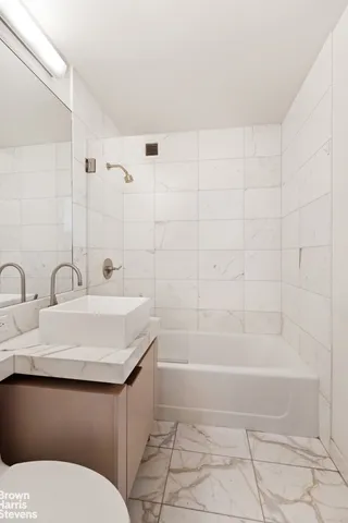 $1,795,000 | 250 East 53rd Street, Unit 1502 | Midtown East