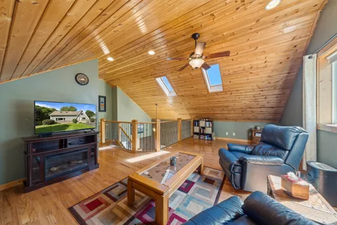 $560,000 | W6093 Mariner Hills Trail, La Grange, WI 53121
