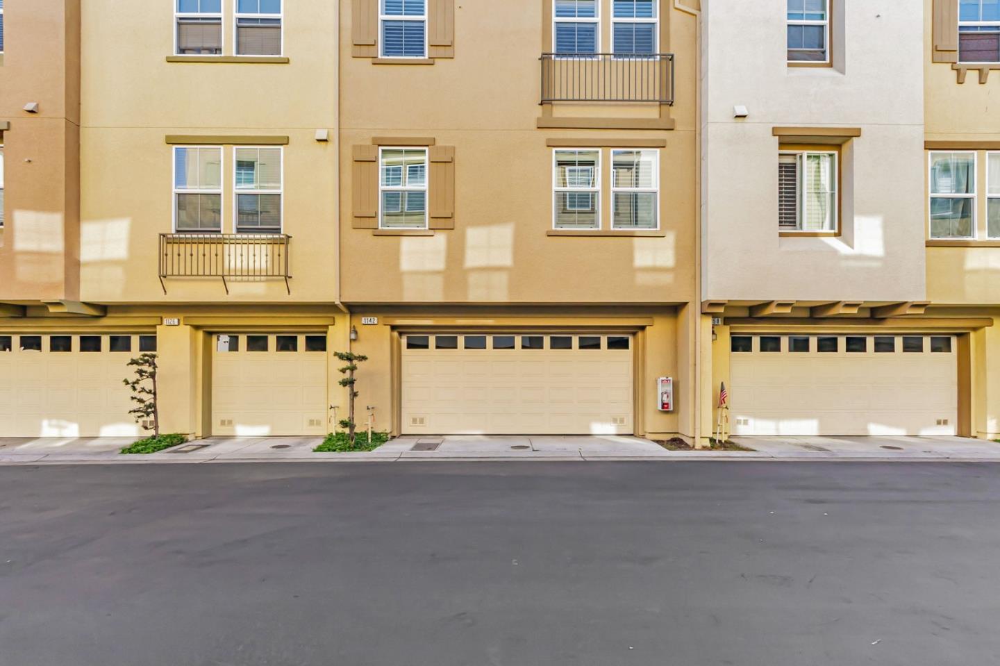 1142 Mente Linda Loop Milpitas, CA 95035 - Photo 32 of 36 a view of a building with a street