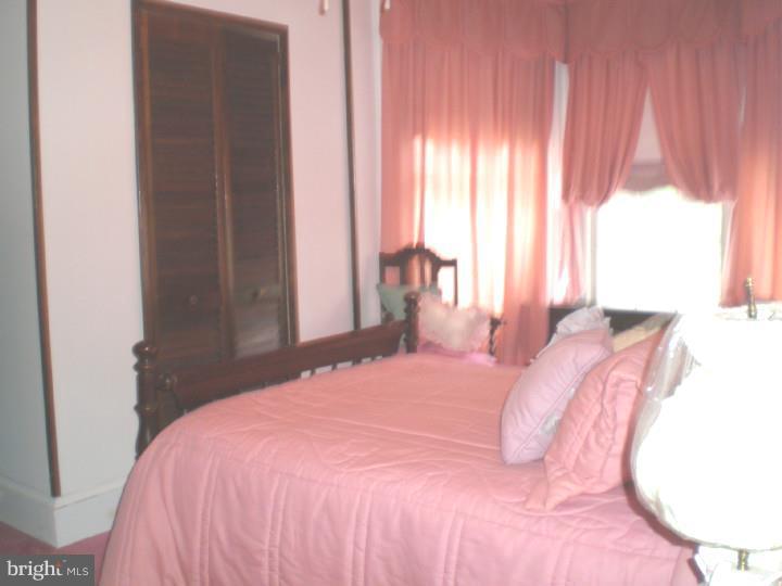 210 Rochelle Avenue Philadelphia, PA 19128 - Photo 14 of 22 Bedroom 2