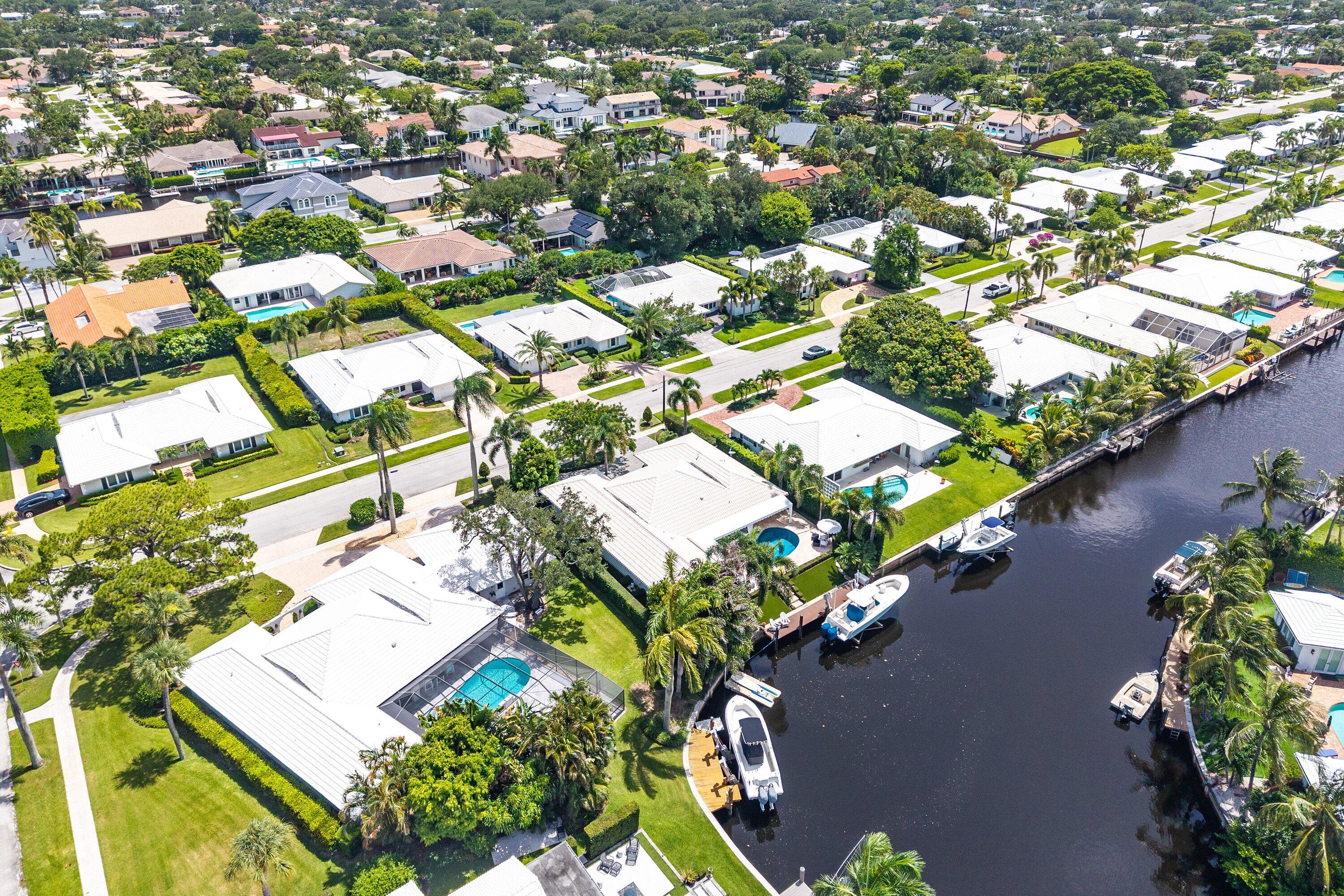 681 Elm Tree Lane Boca Raton, FL 33486 - Photo 60 of 76 057-681ElmTreeLane-BocaRaton-FL-33486-SM