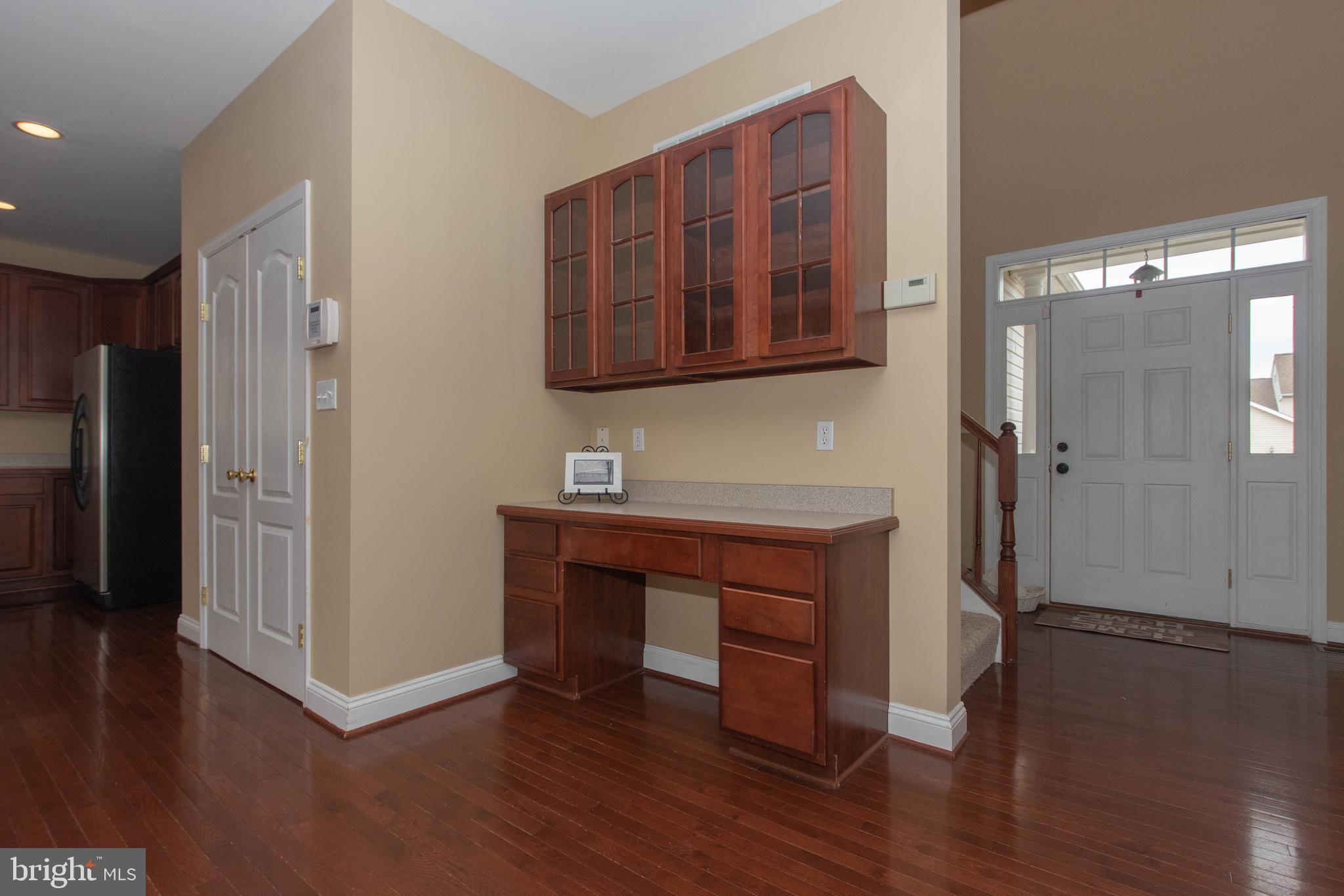 147 Garnett Road Joppa, MD 21085 - Photo 12 of 80 Built-in Desk