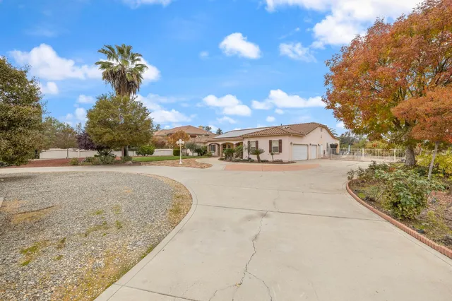$1,149,900 | 5180 East Copper Avenue, Clovis, CA 93619