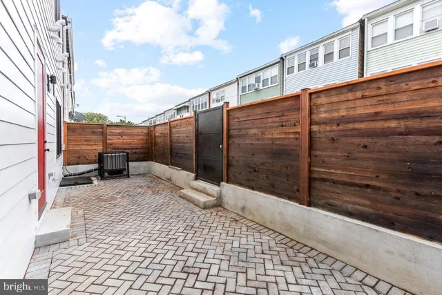 $2,800 | 1420 Staples Street Northeast, Unit 2, Washington, DC 20002