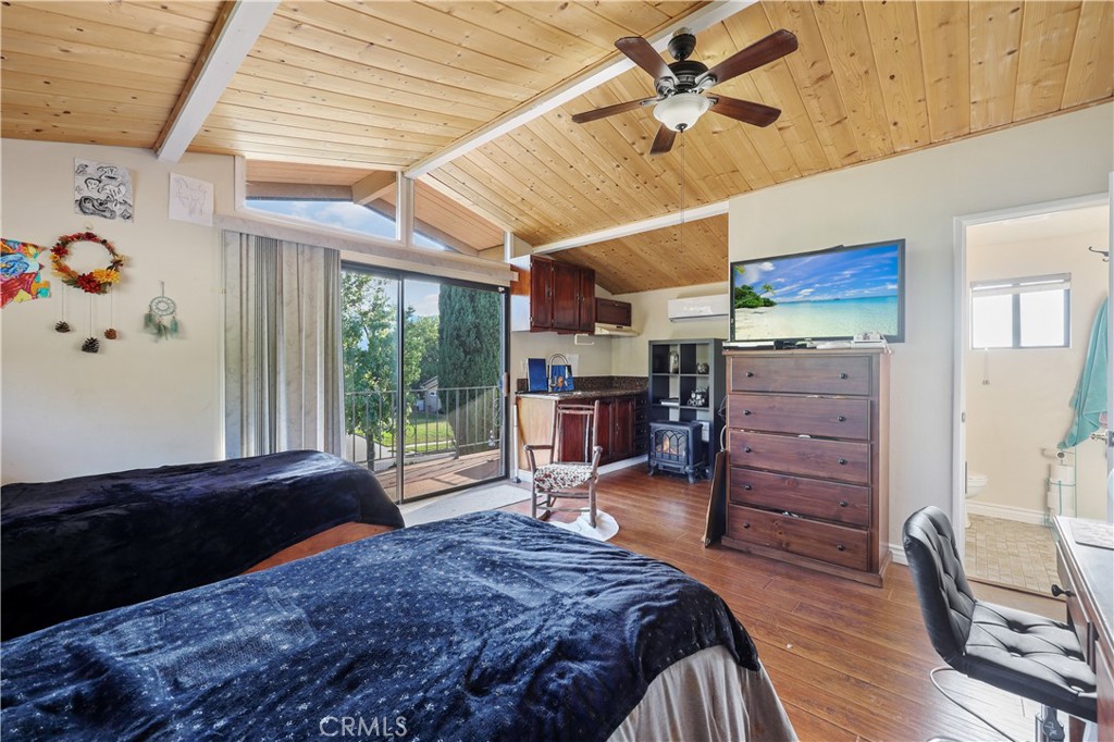 9691 Saluda Avenue Tujunga, CA 91042 - Photo 29 of 43