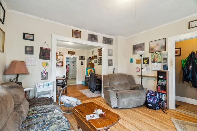 $325,000 | 358 Highway 5, Windsor, VT 05089