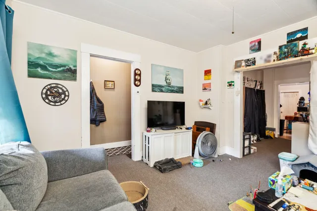 $325,000 | 358 Highway 5, Windsor, VT 05089