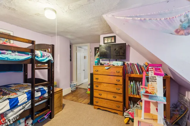 $325,000 | 358 Highway 5, Windsor, VT 05089