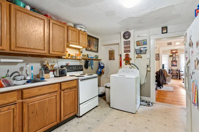 $325,000 | 358 Highway 5, Windsor, VT 05089